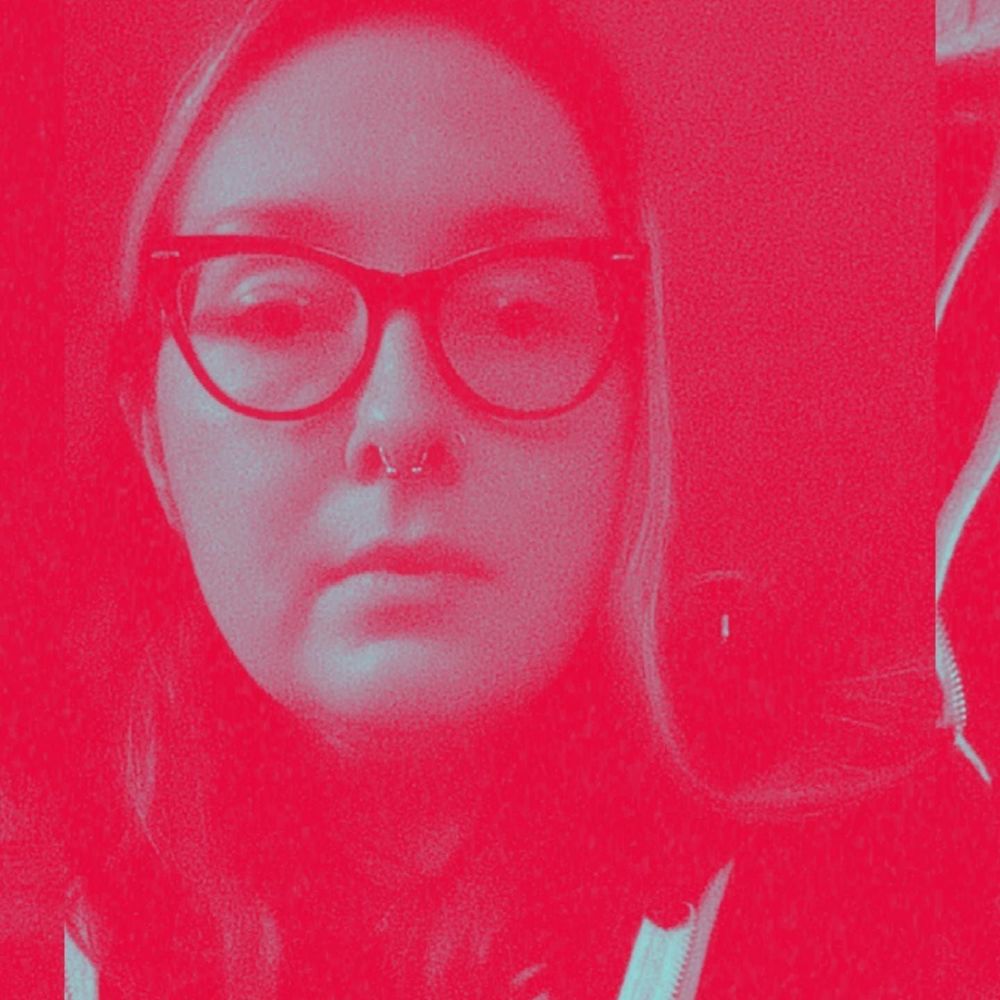 Meet your Posher, Courtney